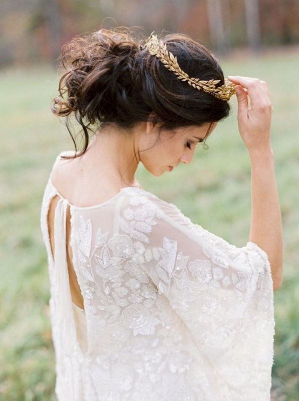Couronne de mariée – 50 beaux modèles et comment utiliser l'accessoire !