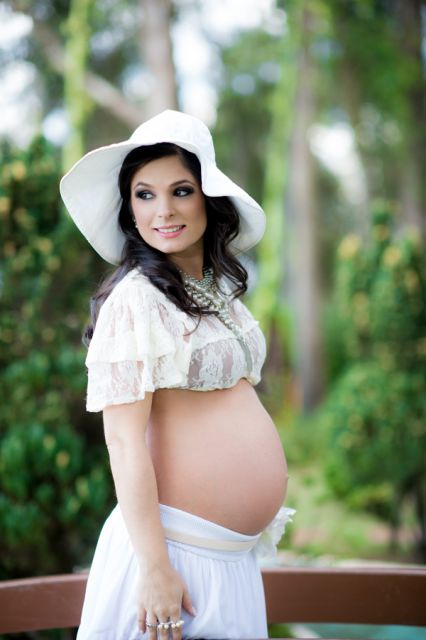 Cropped for Pregnant Women: Models, Tips and Looks to Wear