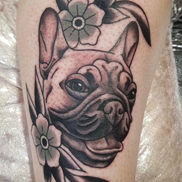 Pug Tattoo – 50 super cute ideas for lovers of the breed!