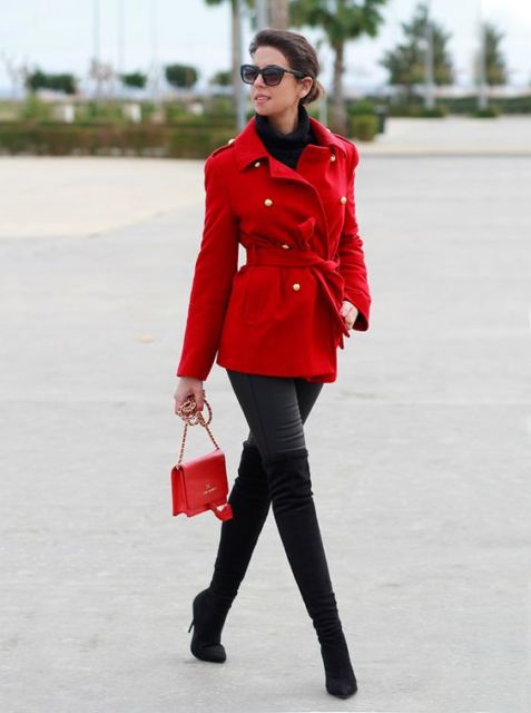 Looks avec un pardessus rouge - 47 idées pour basculer l'hiver!