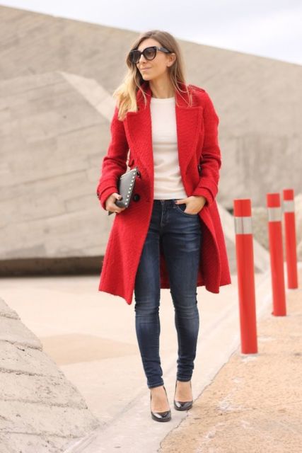 Looks con un abrigo rojo: ¡47 ideas para rockear el invierno!