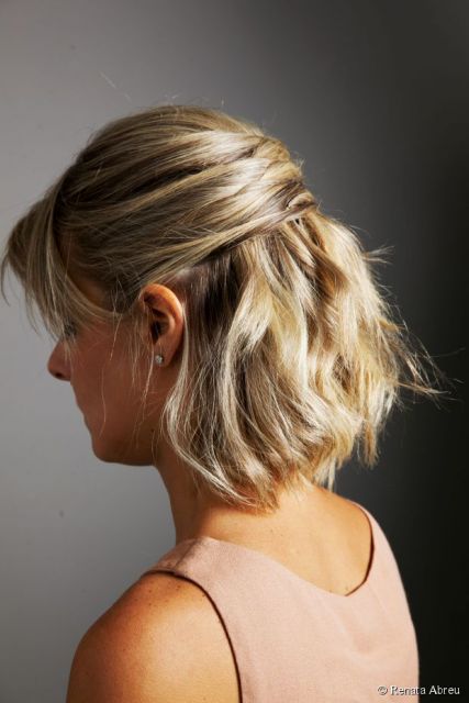 Half-Up Hairstyle: ¡60 peinados asombrosos y un tutorial fácil!