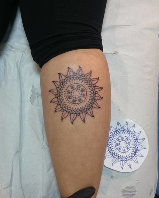 Sun Tattoo – 70 Wonderful Ideas for you to be enchanted!