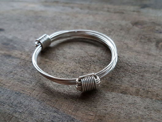 Bracelet argent homme - 70 modèles stylés pour s'inspirer !