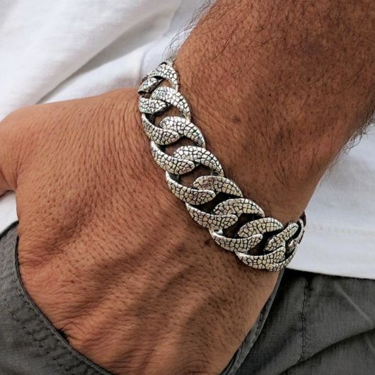 Bracelet argent homme - 70 modèles stylés pour s'inspirer !