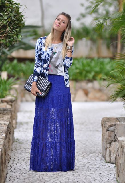 Lace Skirt – 48 Gorgeous Looks & Unreleased Tips on How to Wear It!