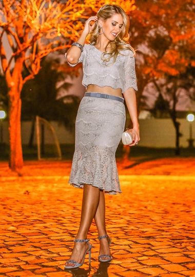 Lace Skirt – 48 Gorgeous Looks & Unreleased Tips on How to Wear It!