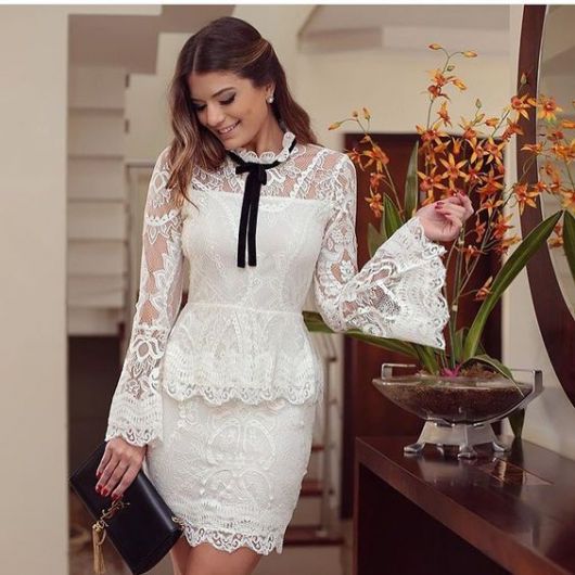 Lace Skirt – 48 Gorgeous Looks & Unreleased Tips on How to Wear It!