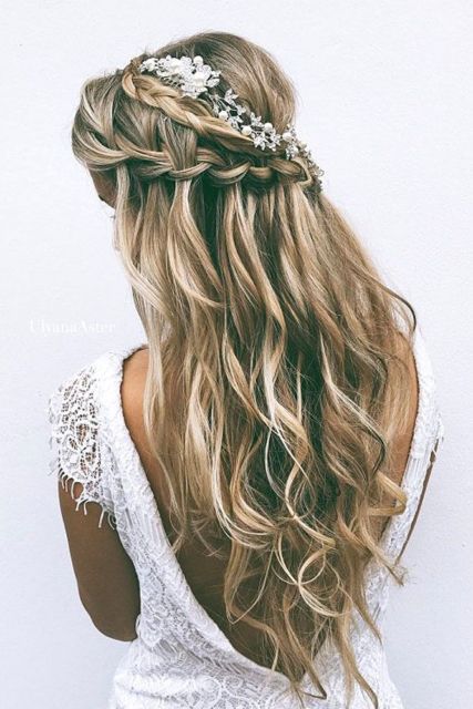 Loose Wedding Hairstyles: Photos and Tips to Do in Your