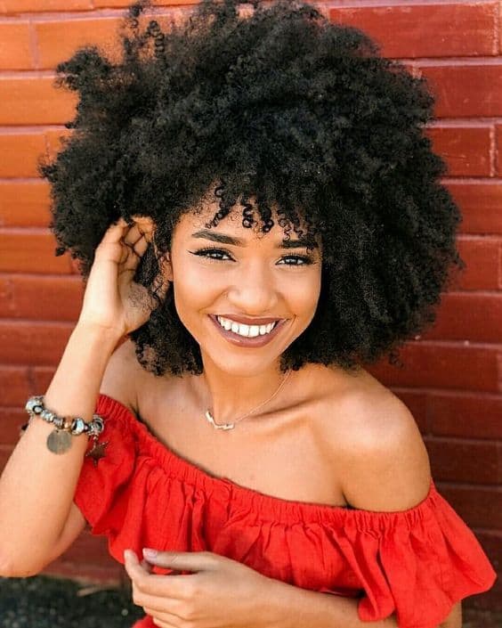 Curly Hair – How to Take Care + 54 Inspirations for Cuts and Colors!