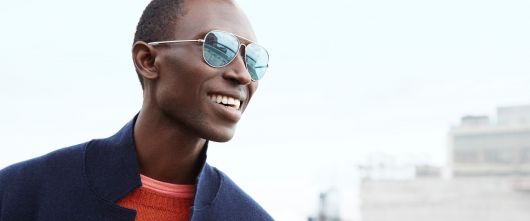 Gafas de sol de aviador para hombre: ¡Quién combina y 25 modelos sensacionales!