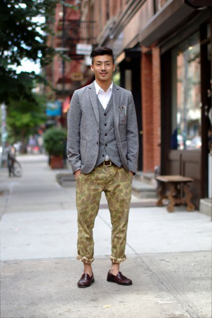 Come indossare pantaloni mimetici da uomo: 70 consigli per look e dove acquistare!