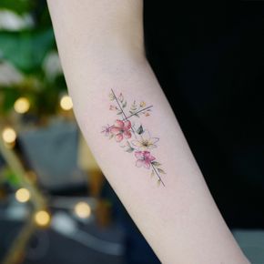 Tatuaggio croce / crocifisso: 100 fantastiche idee per trarre ispirazione!