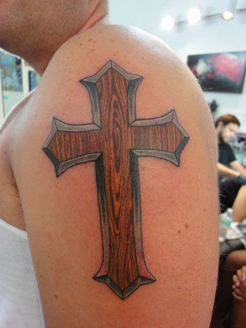 Tatouage Croix / Crucifix – 100 idées étonnantes pour s'inspirer !