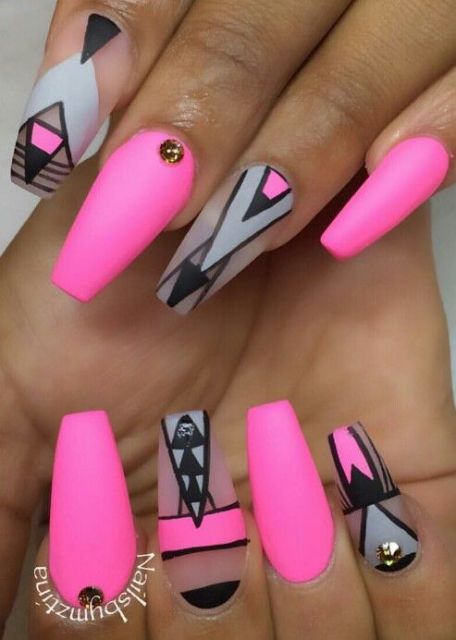 Ballerina Nails : Pas à pas, styles et 40 photos inspirantes !