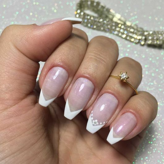 Ballerina Nails : Pas à pas, styles et 40 photos inspirantes !