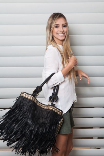 Come usare una borsa con frange - 55 modelli, ispirazioni e suggerimenti per l'aspetto!