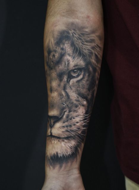 Men's Forearm Tattoo - More than 90 animal inspirations!