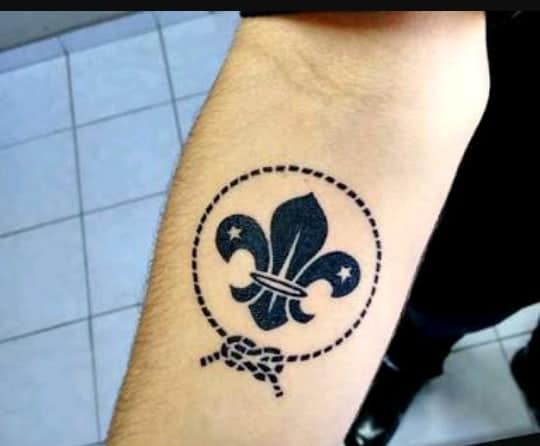 Flor de Lis Tattoo – The 41 most incredible and passionate tattoos!