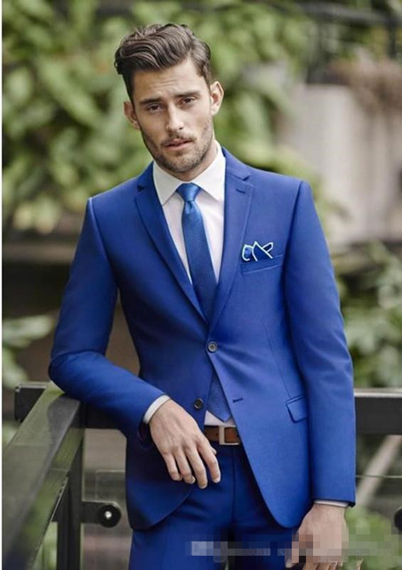 Corbata azul: ¡cómo usar y combinar su camisa y traje!