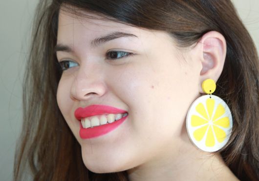 Boucles d'oreilles en forme de fruits : tout sur ce tube de l'été + 60 modèles