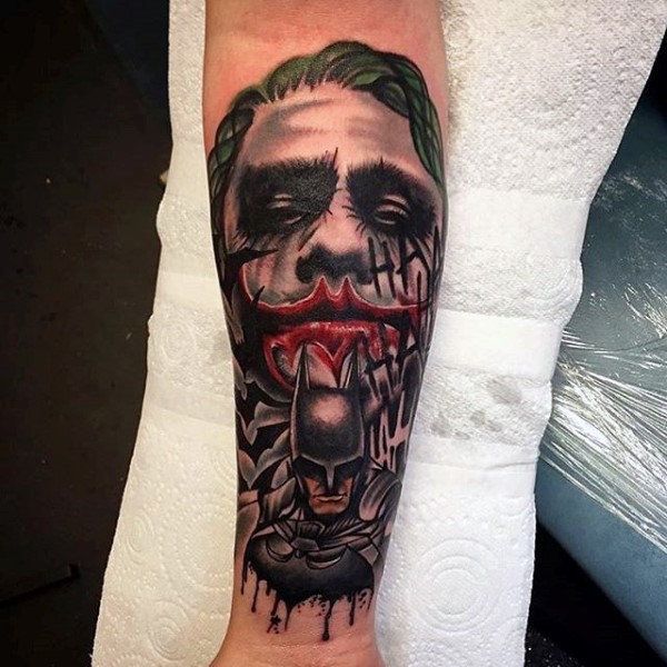 BATMAN Tattoo: +50 ideas for bat fans!