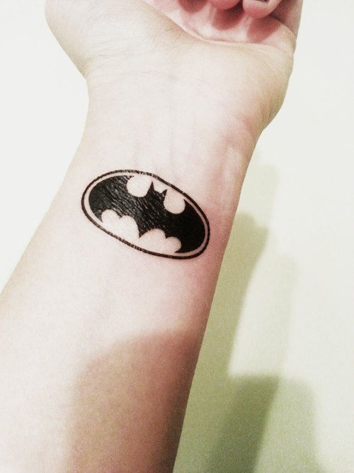 BATMAN Tattoo: +50 ideas for bat fans!