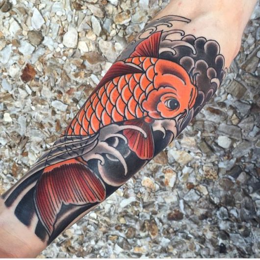 Tatouage de poisson : signification et 30 idées pour s'inspirer