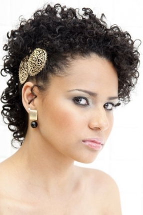 Hairstyles for Short Curly Hair – The 64 Best Inspirations!