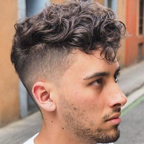 Wavy hair for men: 61 haircut and care inspirations!