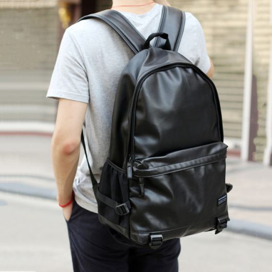 Female Social Backpack: +50 Beautiful Models and Where to Buy!
