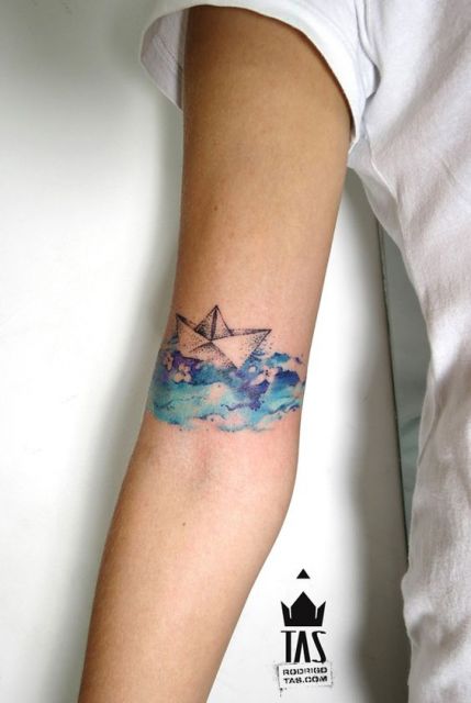 Boat and Ship Tattoo: Meaning & 20 Incredible Ideas to Get Inspired