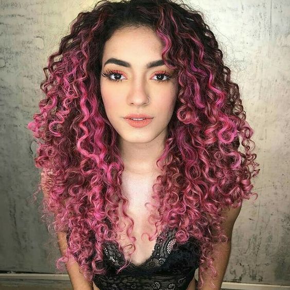 Mech in Curly Hair – 67 Ideas and How to Make It Easy!