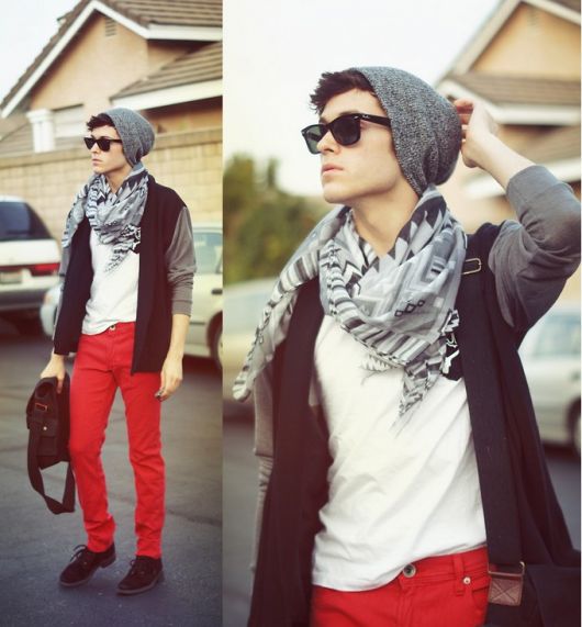 Men's Red Pants: Match with what? Models + 50 looks!