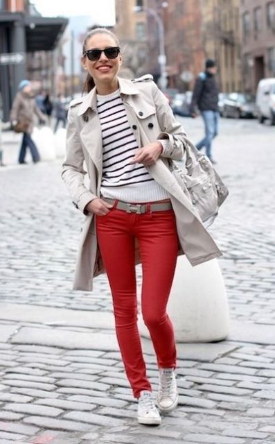 Pantalons rouges pour femmes : comment les porter et plus de 100 styles et looks