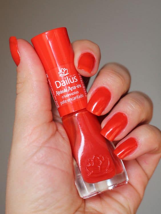Vernis à Ongles Rouge : +77 Ongles Incroyables et Top Marques !