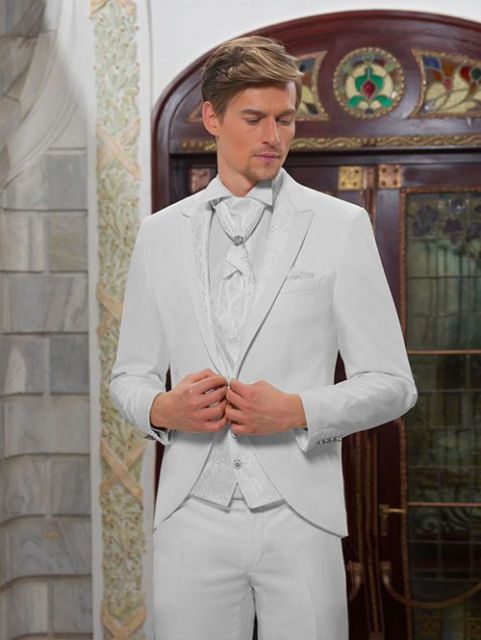 Looks avec un costume blanc – 47 conseils pour le porter avec beaucoup d'élégance !