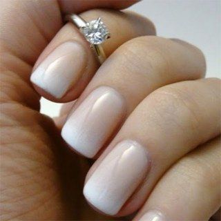 Ongles de mariée : 84 inspirations passionnées pour le jour du mariage !