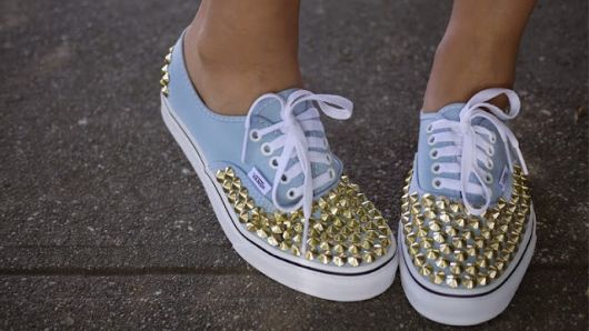 Sneakers with Spikes: looks, models and how to do it!