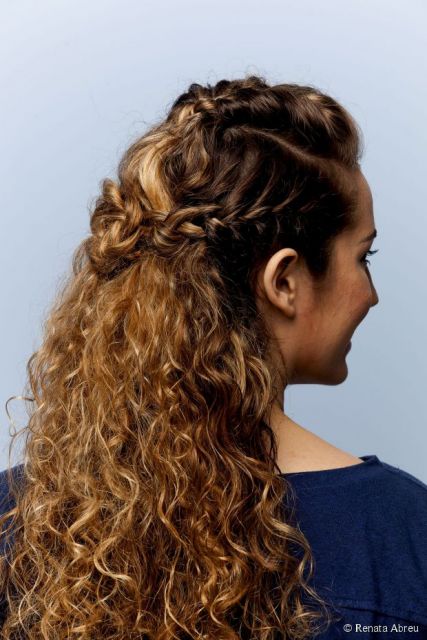 Acconciature per capelli ricci - 65 idee perfette, consigli e fai-da-te!