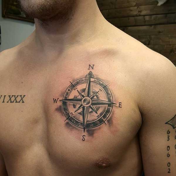 Tatouage de poitrine masculine – 100 idées et designs spectaculaires !