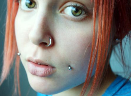 PIERCING IN THE CHEEK: Care, Tips and Images!