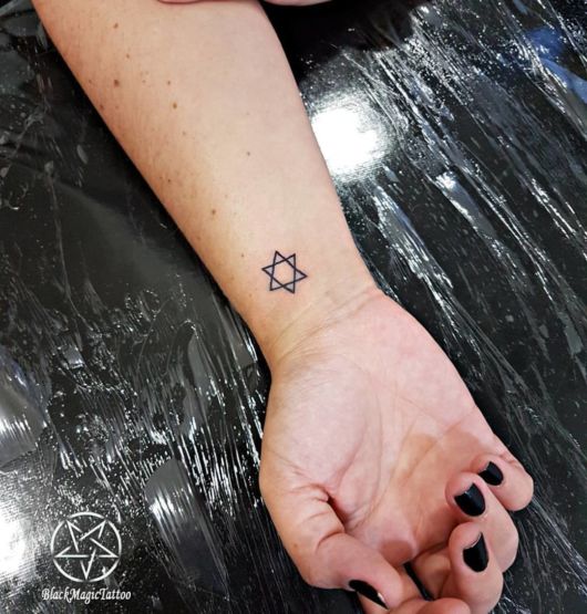 Tatuaggio Stella di David – Significato + 55 incredibili ispirazioni!