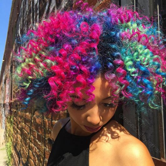 Rainbow Hair – 40 Inspirations pour craquer pour Rainbow Hair !