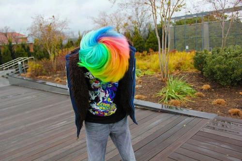 Rainbow Hair – 40 Inspirations pour craquer pour Rainbow Hair !