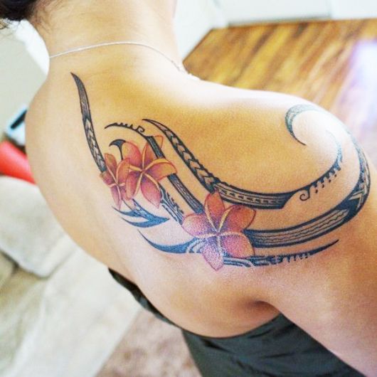 Tatuaje tribal femenino: ¡49 hermosas inspiraciones y sus significados!