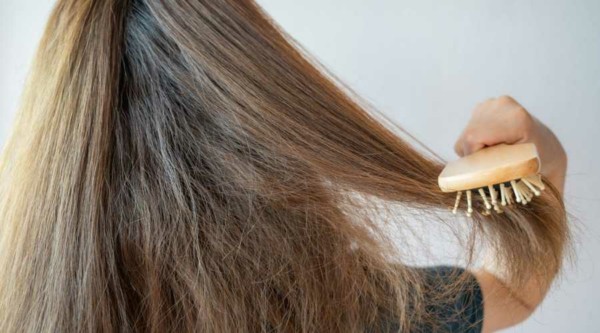 How to Combat Frizz – 9 Tips to Avoid Rebel Wires!