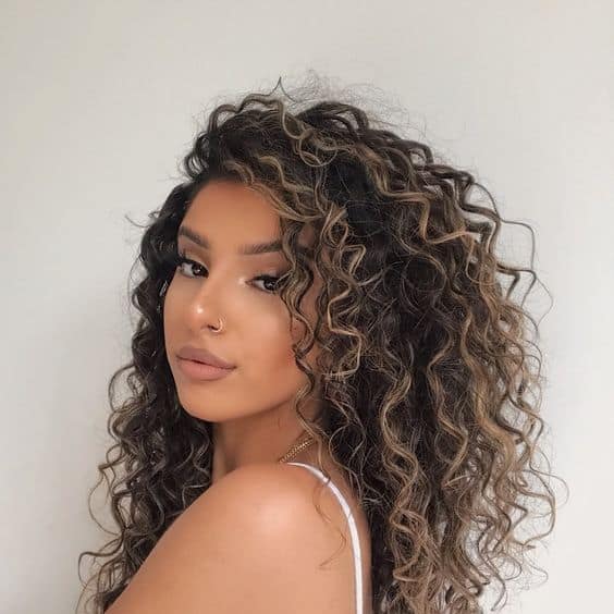 Colors for Curly Hair – The 25 Most Beautiful Shades Ever!
