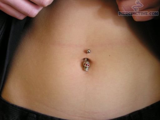 Piercing au nombril : ça fait mal ? Apprenez tout et voyez plus de 70 photos!