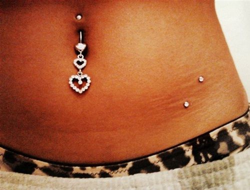 Piercing au nombril : ça fait mal ? Apprenez tout et voyez plus de 70 photos!